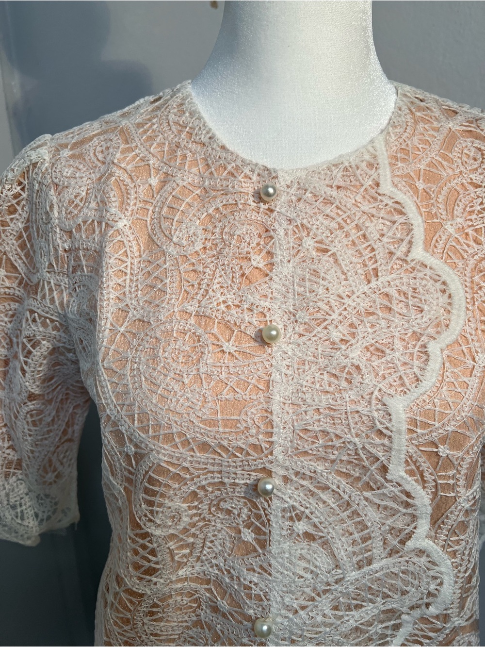 Zane White Lace Button-Front Blouse over Peach Lining - Picture 3 of 7